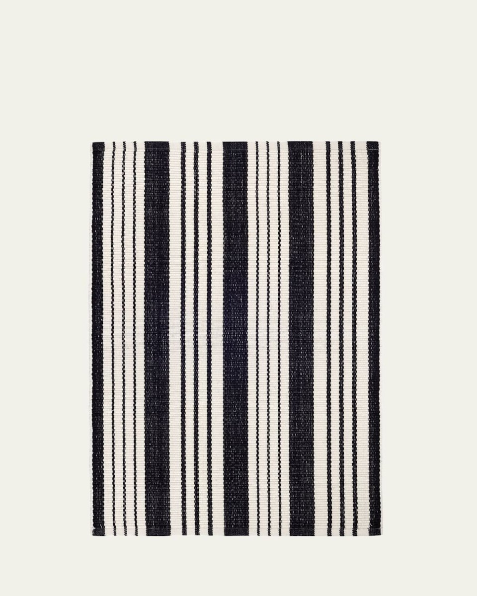 Birmingham Black Handwoven Cotton Rug, 4' x 6'